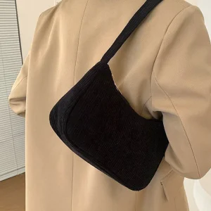 Retro-Chain-Underarm-Bag-Women-s-Half-Moon-Shoulder-Bag-Fashion-Solid-Color-Small-Handbags-For